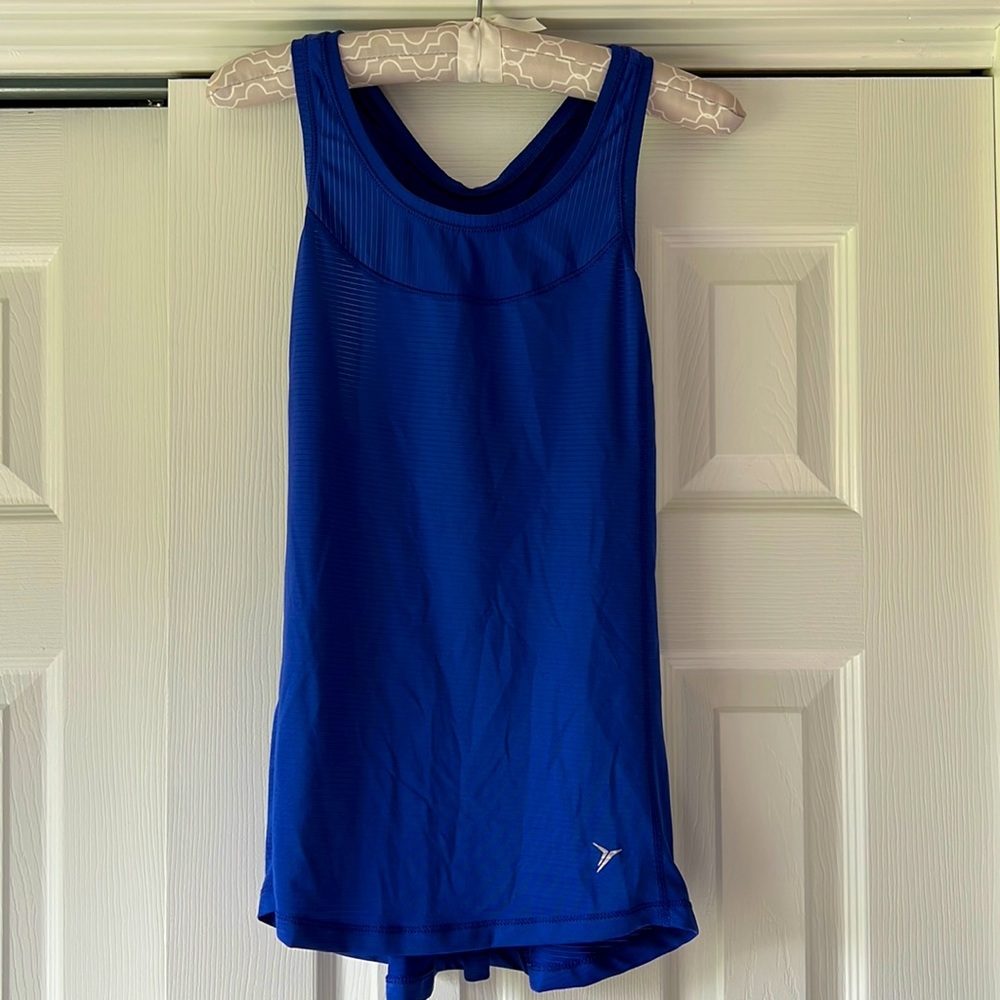 Old Navy active racer back women’s tank, size medium